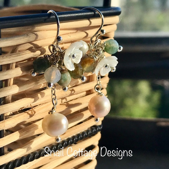 Natural urban garden style pearl earring - Picture 2 of 3